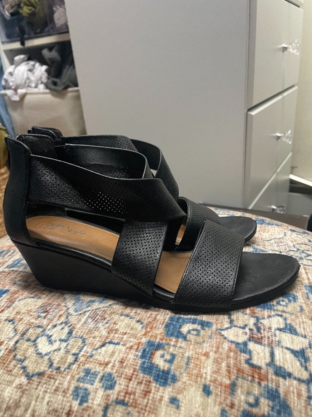 Euro by Sofft Wedge Heels Black Leather Size 8